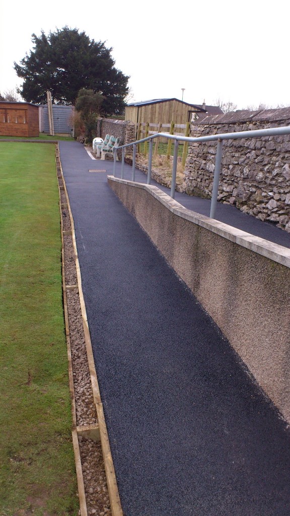 wheel chair ramp with non-slip surface