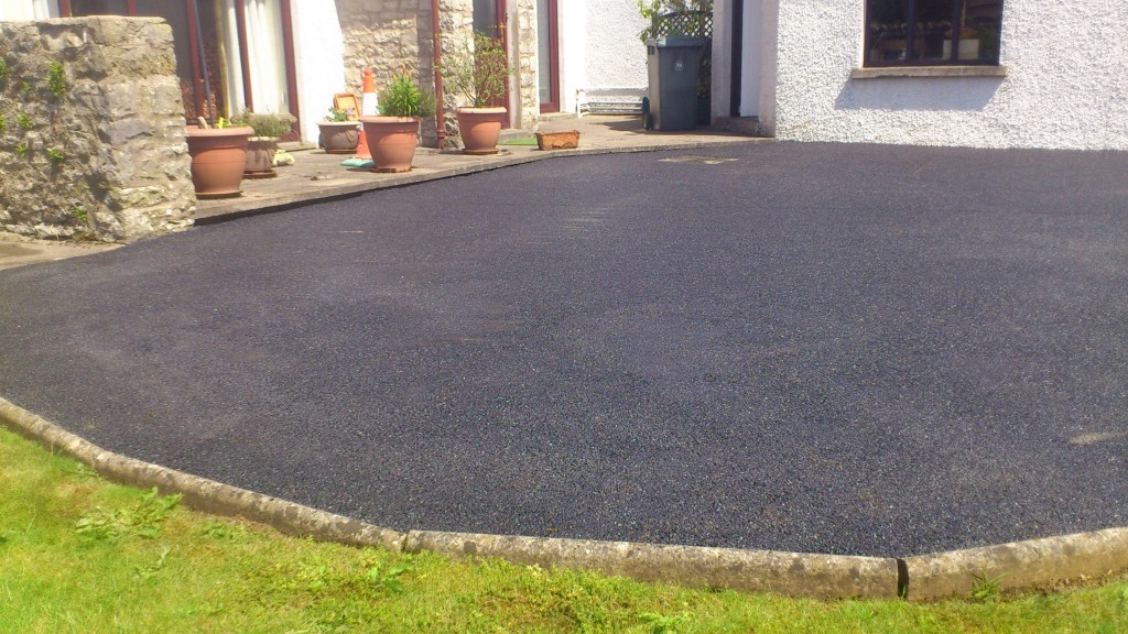 tarmac driveway completed