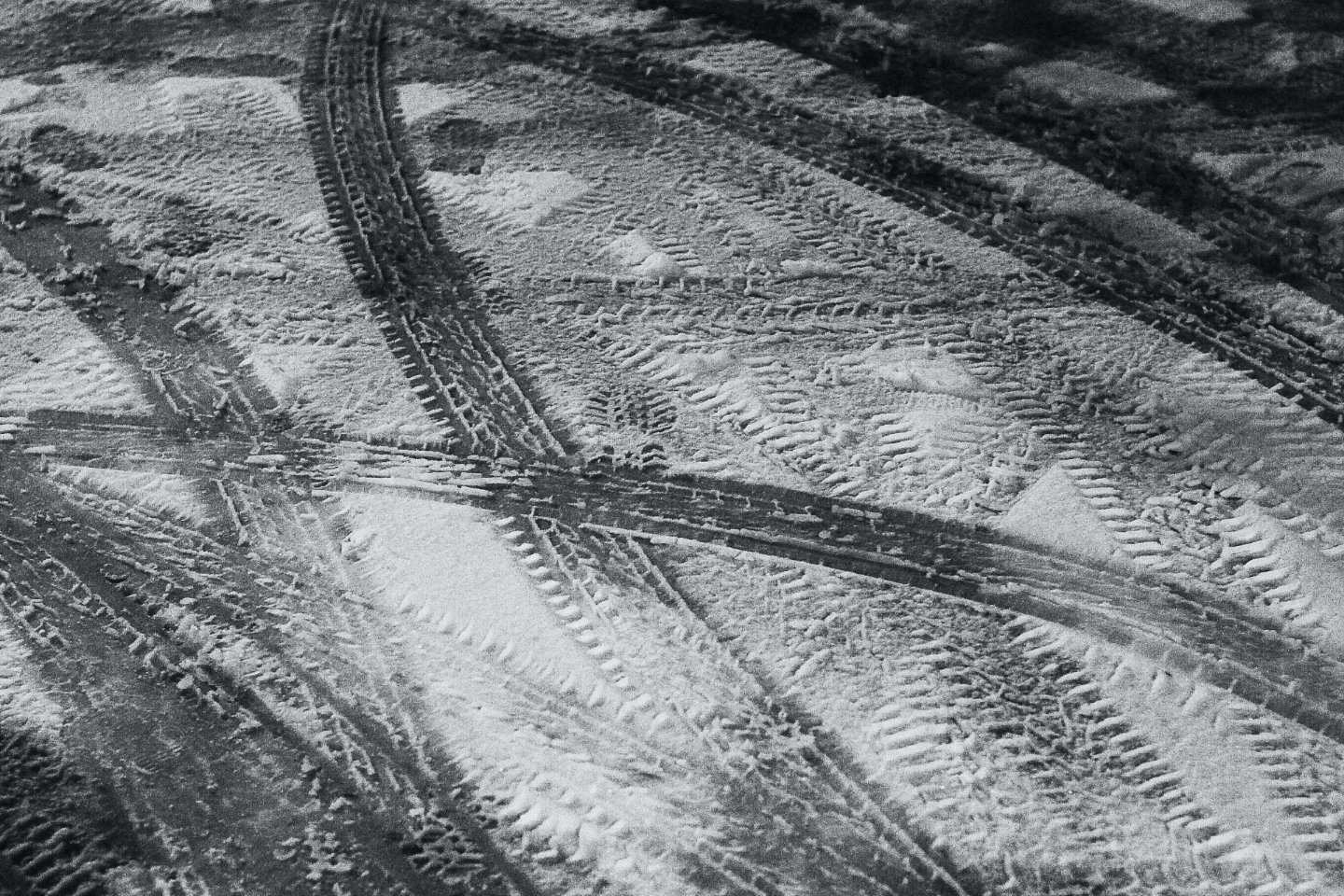 tarmac driveway with snow on